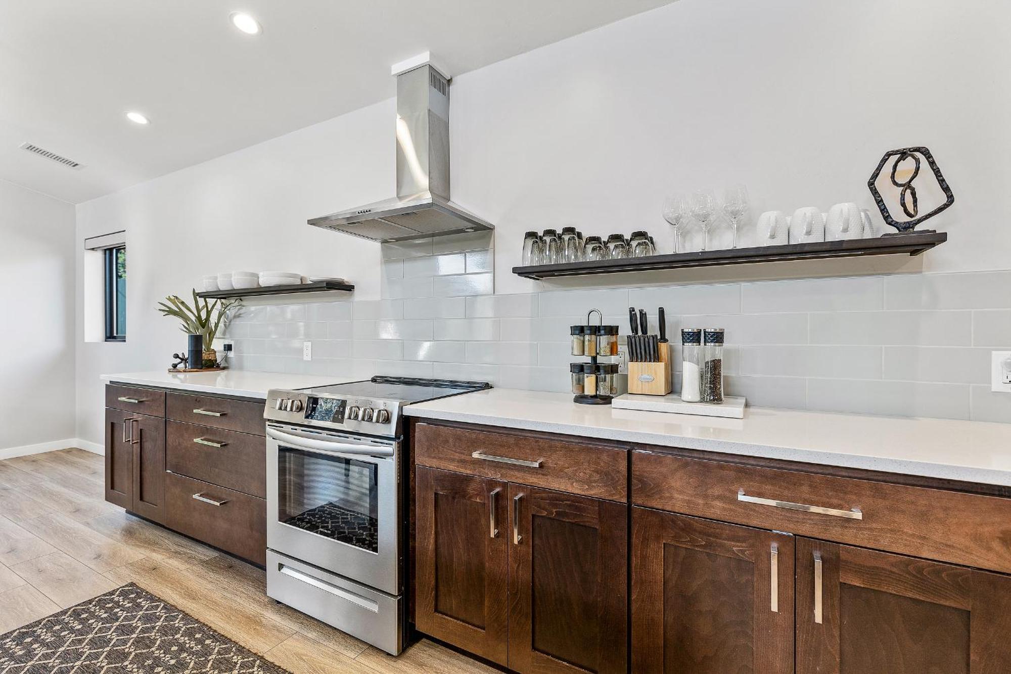 Modern Luxury In West With Hot Tub Holiday home Sedona