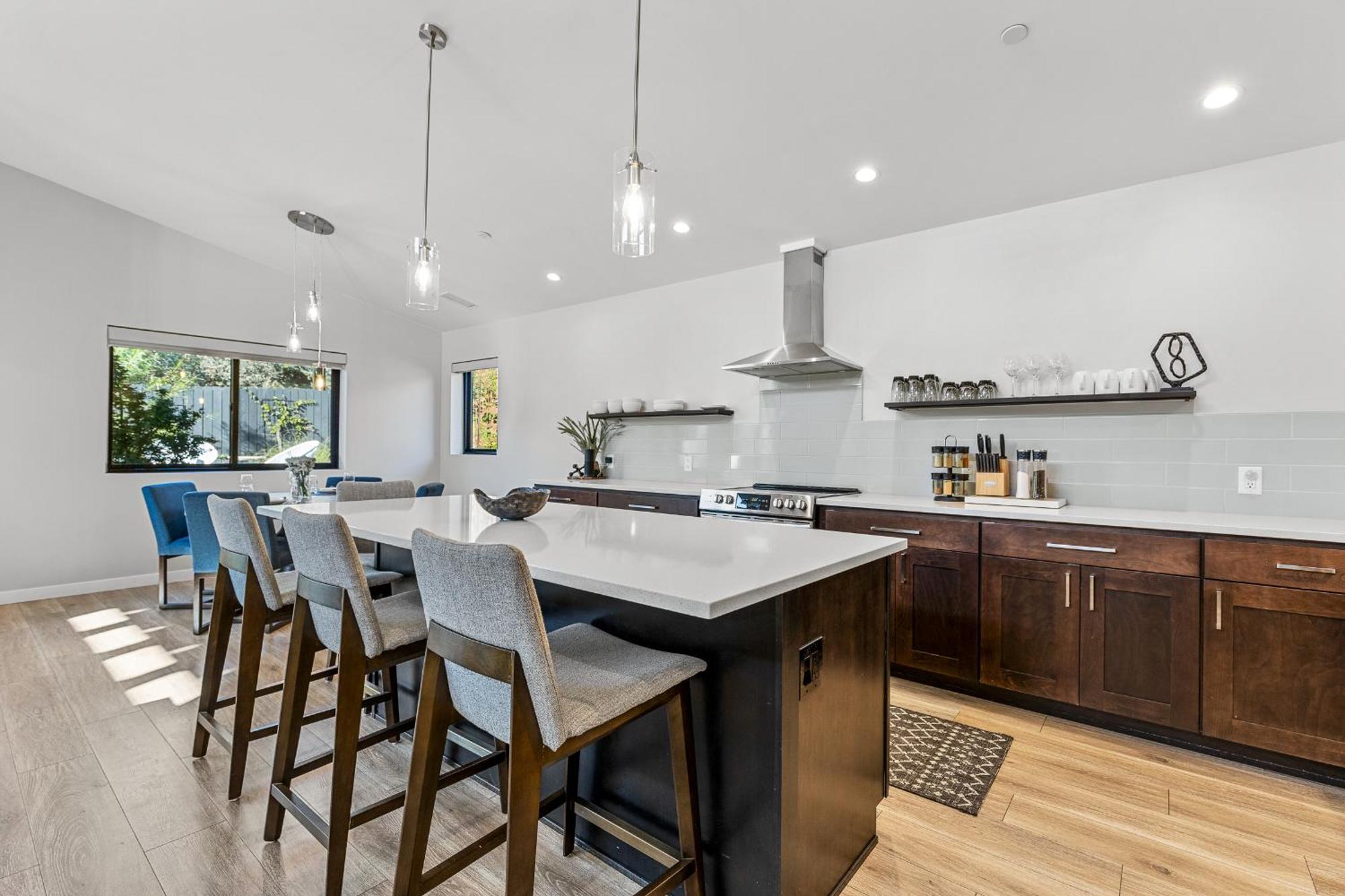 Modern Luxury In West With Hot Tub Holiday home Sedona